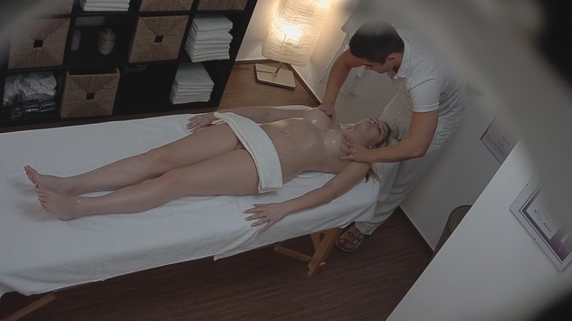 Busty 18-Year-Old Gets a Full-Body Erotic Massage