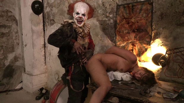 11. Download full pics of IT is a clown from horrorporn.com